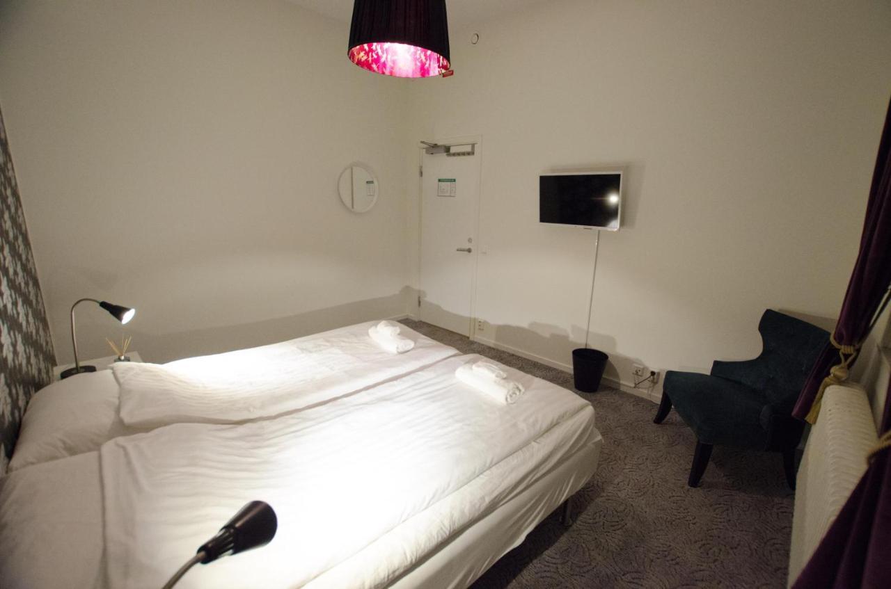 Hostel Fyristorg Uppsala Bagian luar foto