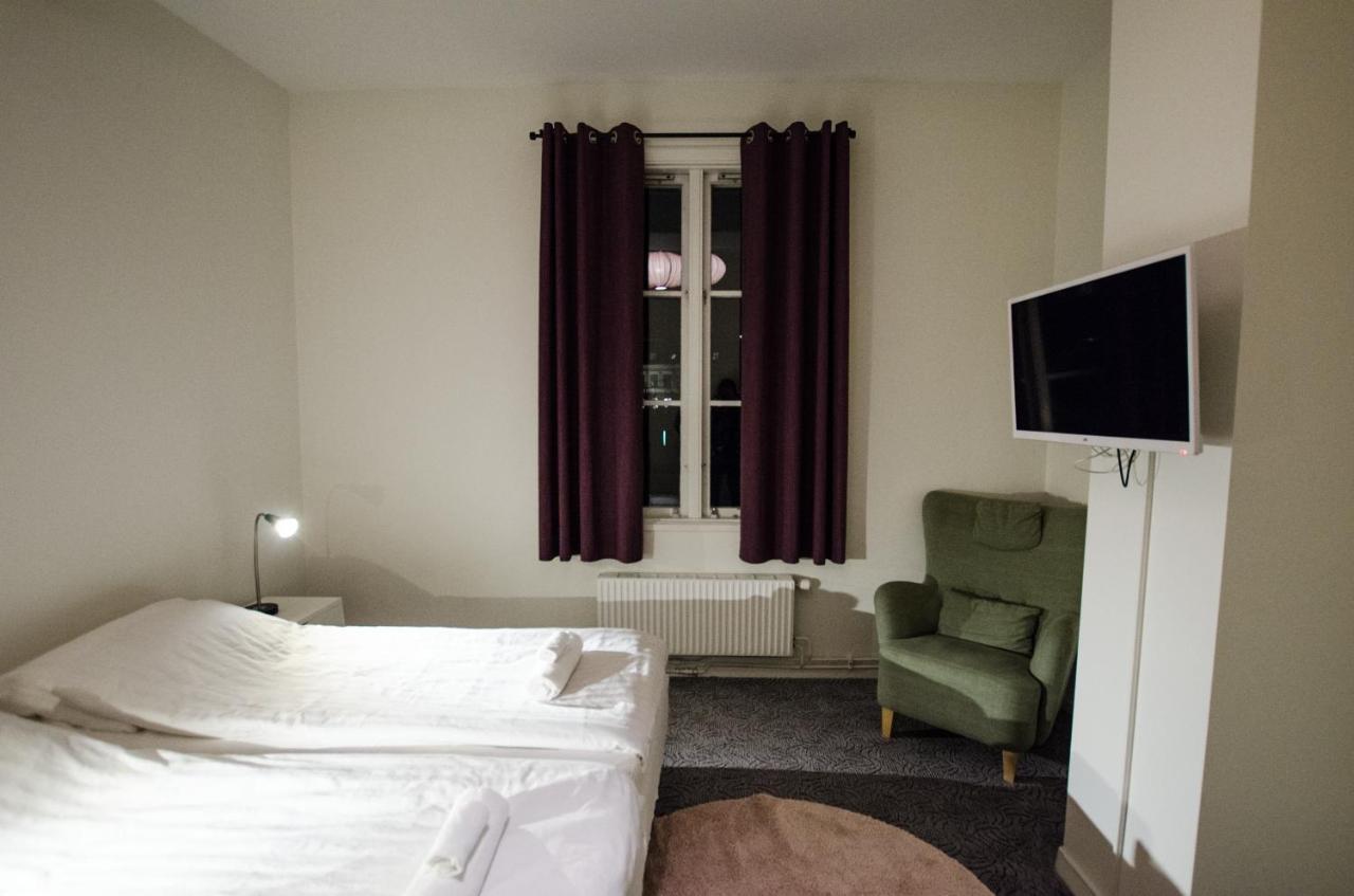 Hostel Fyristorg Uppsala Bagian luar foto