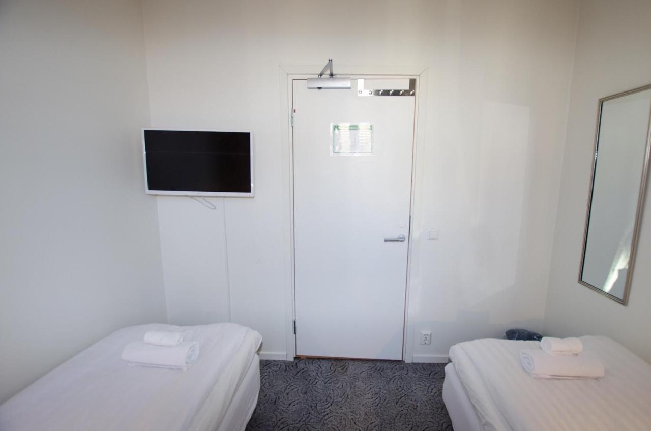Hostel Fyristorg Uppsala Bagian luar foto
