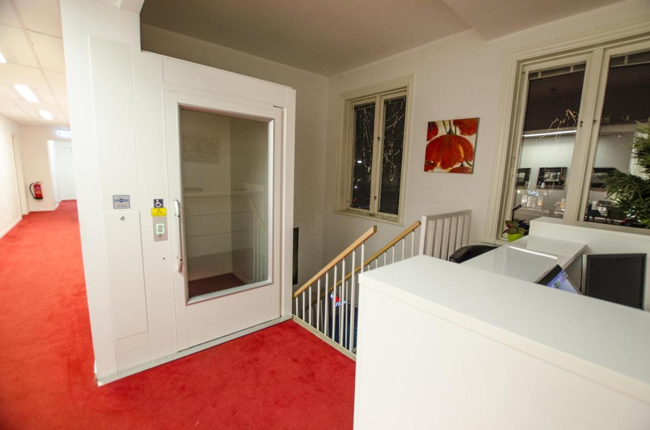 Hostel Fyristorg Uppsala Bagian luar foto